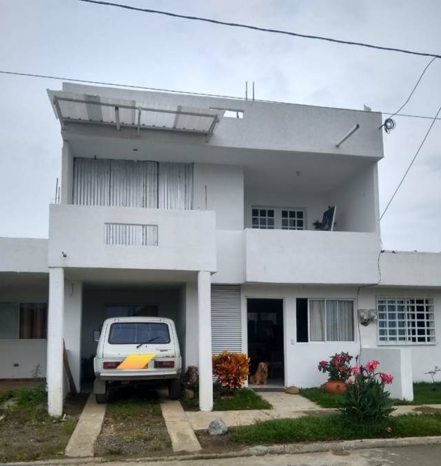 Casa grande en venta en Jamundi ubicada en urbanizacion ciudad de Dios 2