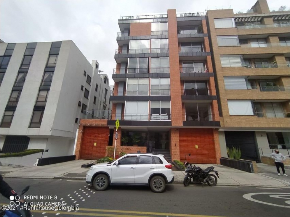 Apartamento en  Navarra(Bogota) S.G  23-685