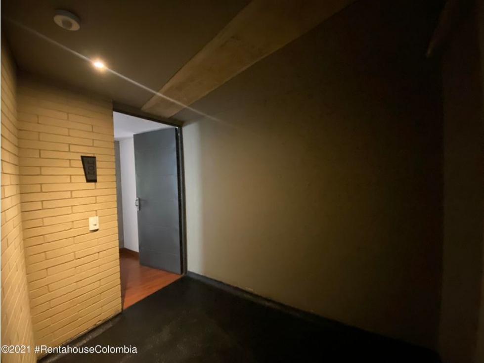 Apartamento en  La Salle(Bogota) S.G  23-821