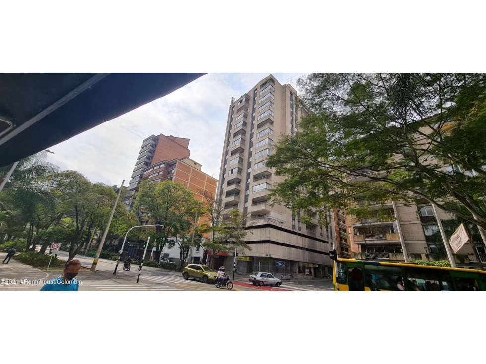 Apartamento en  Medellin RAH CO: 23-1840