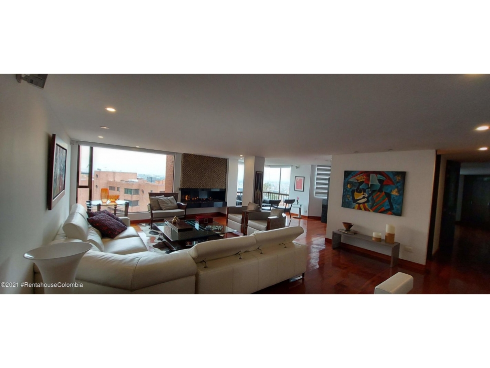 Apartamento en  Los Rosales(Bogota) RAH CO: 24-79