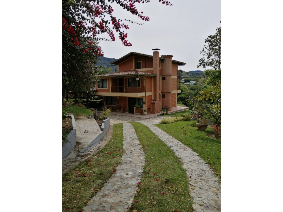 #vendo casa campestre el Peñol Antioquia FR1