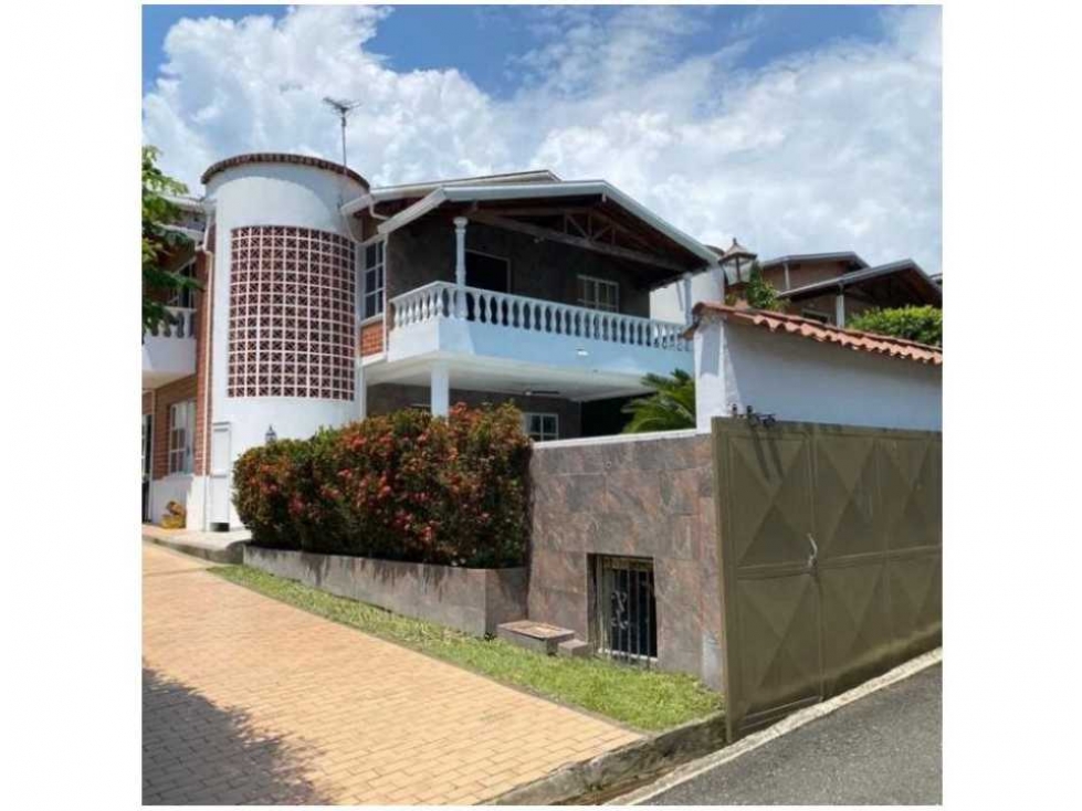 Casa Para Descanso De 320 m² En San Jerónimo - Antioquia